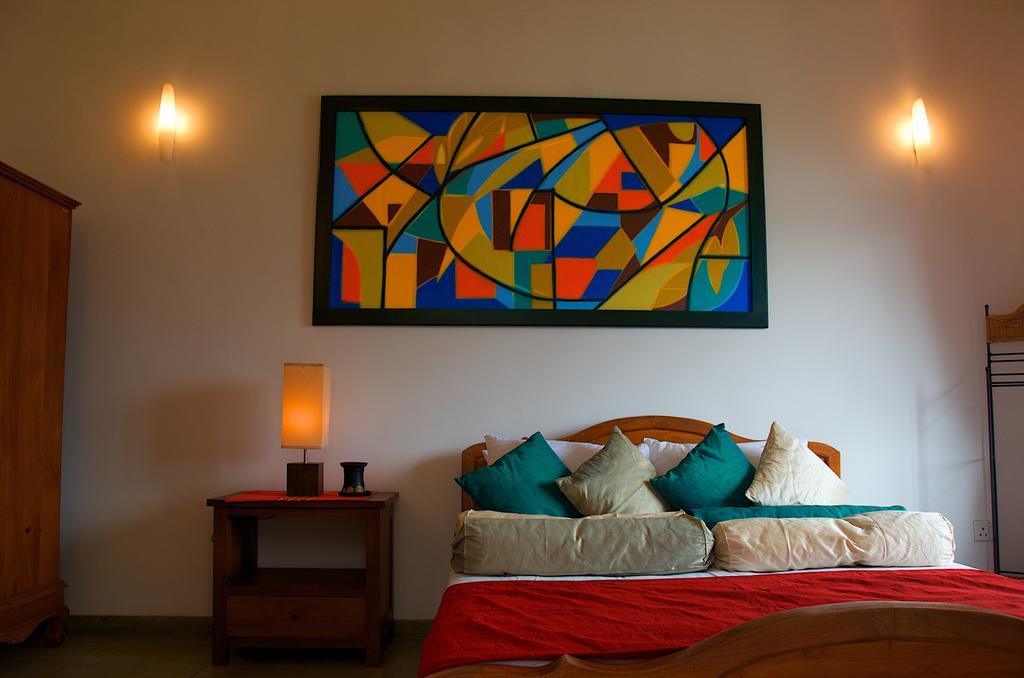 Yoho Home Away Home Kandy Exterior photo